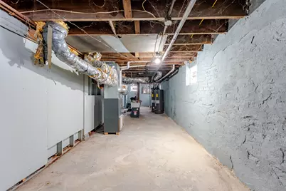 2405 N 33rd St #2407, Milwaukee, WI 53210 - Photo 27