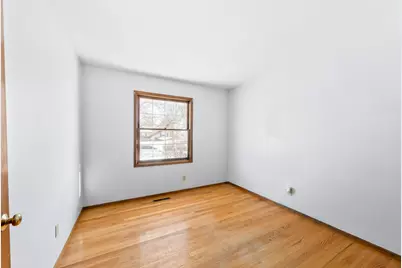 W207N17023  Parkview Dr, Jackson, WI 53037 - Photo 15