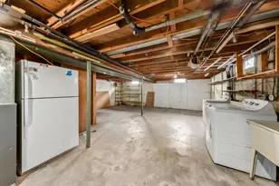 W207N17023 Parkview Dr, Jackson, WI 53037 - Photo 25