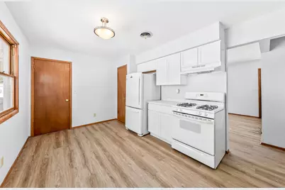 W207N17023  Parkview Dr, Jackson, WI 53037 - Photo 11