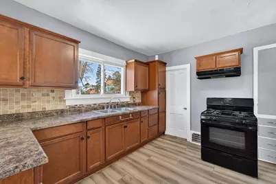 4324  8th Ave, Kenosha, WI 53140 - Photo 9