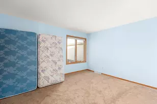 N78W17396 Wildwood Dr, Menomonee Falls, WI 53051 - Photo 27