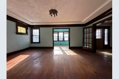 3826 E Cudahy Ave, Cudahy, WI 53110 - Photo 5