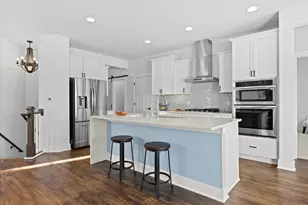 W252N6642 Aspen Ln, Sussex, WI 53089 - Photo 13