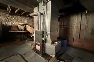 1924 W Grant St, Milwaukee, WI 53215 - Photo 17