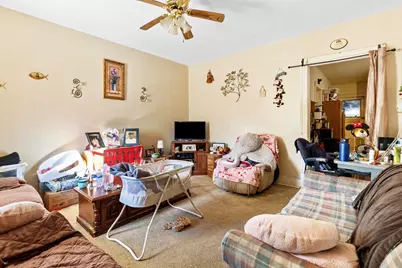 1924 W Grant St, Milwaukee, WI 53215 - Photo 3