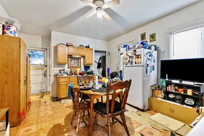 1924 W Grant St, Milwaukee, WI 53215 - Photo 5