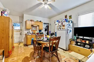 1924 W Grant St, Milwaukee, WI 53215 - Photo 5