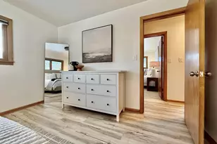 3121 N 105th St, Wauwatosa, WI 53222 - Photo 21