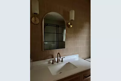 3121 N 105th St, Wauwatosa, WI 53222 - Photo 7