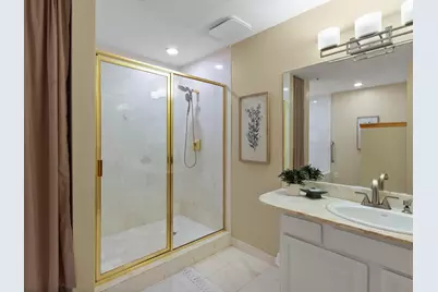 730 N Plankinton Ave #8C, Milwaukee, WI 53203 - Photo 11