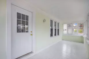 917 N 6th St, Manitowoc, WI 54220 - Photo 3