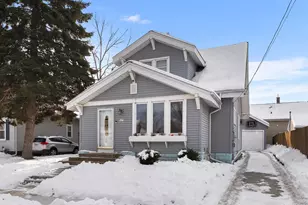 1617 Madison St, Manitowoc, WI 54220 - Photo 1