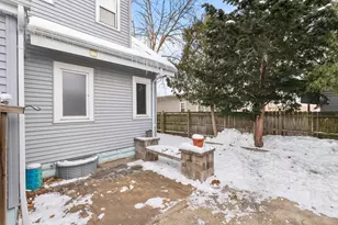 1617 Madison St, Manitowoc, WI 54220 - Photo 29