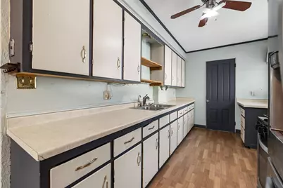 106  Union St, Hartford, WI 53027 - Photo 7