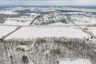 S78W30182 Sugden Rd, Mukwonago, WI 53149 - Photo 11