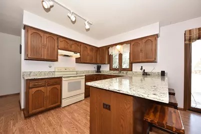 761  Crestwood Dr, Waukesha, WI 53188 - Photo 11