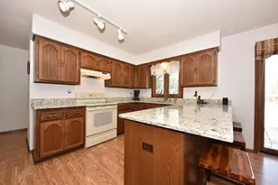 761 Crestwood Dr, Waukesha, WI 53188 - Photo 11