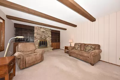 761  Crestwood Dr, Waukesha, WI 53188 - Photo 17