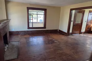 210 E Wisconsin St, Delavan, WI 53115 - Photo 5