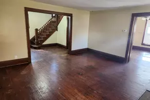 210 E Wisconsin St, Delavan, WI 53115 - Photo 5