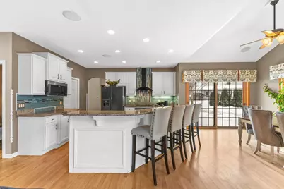 6645  Fieldstone Ct, Racine, WI 53402 - Photo 9