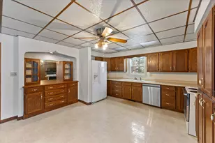 324 Park St, Plymouth, WI 53073 - Photo 7