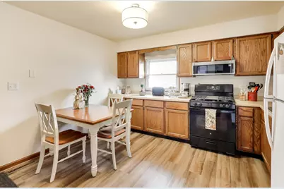 11534  Antioch Rd, Salem Lakes, WI 53179 - Photo 5