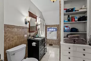 711 N 10th St, Manitowoc, WI 54220 - Photo 39