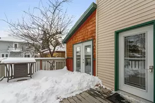 711 N 10th St, Manitowoc, WI 54220 - Photo 13