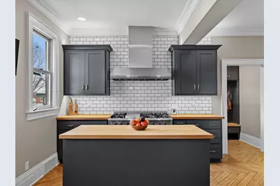 711 N 10th St, Manitowoc, WI 54220 - Photo 27