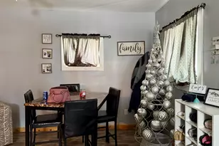 717 Hubbard St, Racine, WI 53402 - Photo 3