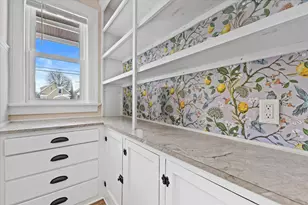 3855 E Layton Ave, Cudahy, WI 53110 - Photo 11