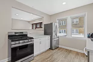 3855 E Layton Ave, Cudahy, WI 53110 - Photo 9