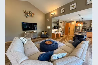 485  Whispering Springs Dr, Fond du Lac, WI 54937 - Photo 9