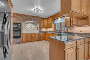 909 Country Club Ln, Fond du Lac, WI 54935 - Photo 13