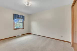 909 Country Club Ln, Fond du Lac, WI 54935 - Photo 39