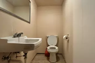 1100 W Duchess Ct, Bayside, WI 53217 - Photo 33