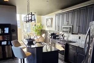 1515 N Van Buren St, Milwaukee, WI 53202 - Photo 13