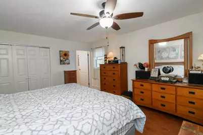 323  Riverview Dr #4, Delafield, WI 53018 - Photo 21