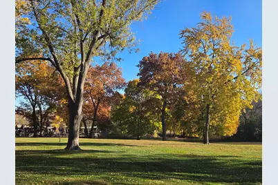 323  Riverview Dr #4, Delafield, WI 53018 - Photo 35