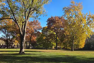 323 Riverview Dr, Delafield, WI 53018 - Photo 35