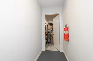 323 Riverview Dr, Delafield, WI 53018 - Photo 31