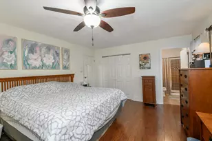 323 Riverview Dr, Delafield, WI 53018 - Photo 21