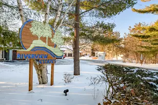 323 Riverview Dr, Delafield, WI 53018 - Photo 3