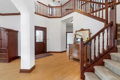 145  Victoria Cir, Racine, WI 53182 - Photo 3