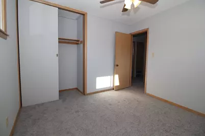 3214 S 72nd St, Milwaukee, WI 53219 - Photo 15