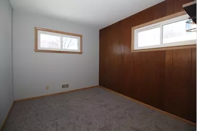 3214 S 72nd St, Milwaukee, WI 53219 - Photo 17