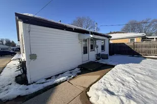 2405 Russet St, Racine, WI 53405 - Photo 3