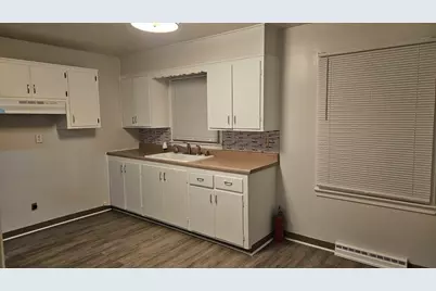 2405  Russet St, Racine, WI 53405 - Photo 9